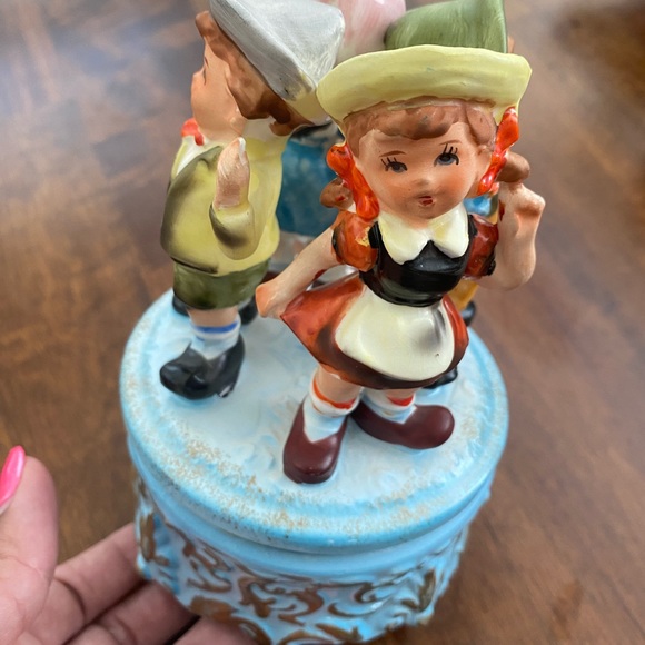 2-VINTAGE MUSIC BOX 4 YOUNG CHILDREN, PRICE IMPORT JAPAN PLAYS  "LONDON BRIDGES" - Picture 10 of 13